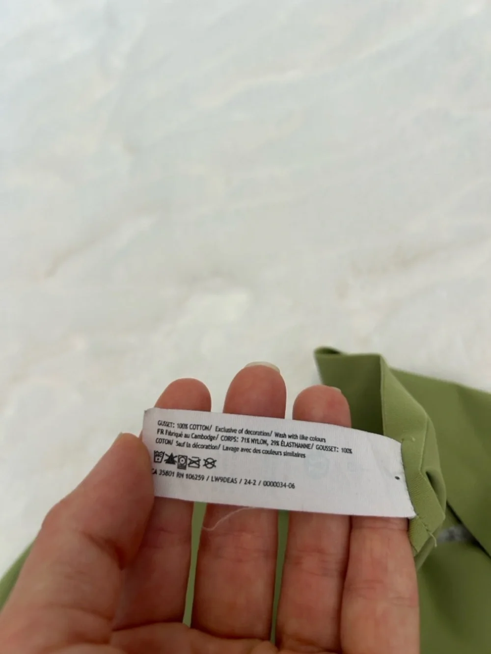Lululemon InvisiWear Mid-Rise Thong Panty L